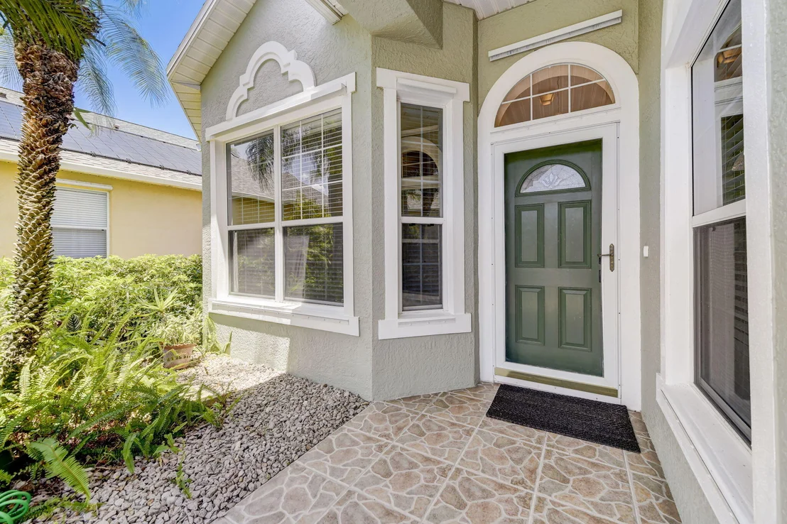 Photo of 4621 Portage Trail