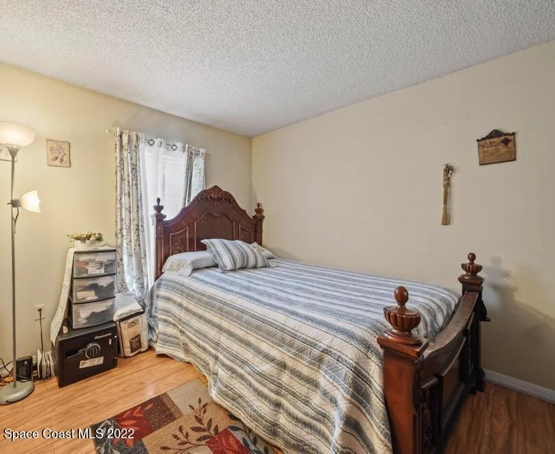 Photo of 2911 Eldron Boulevard SE