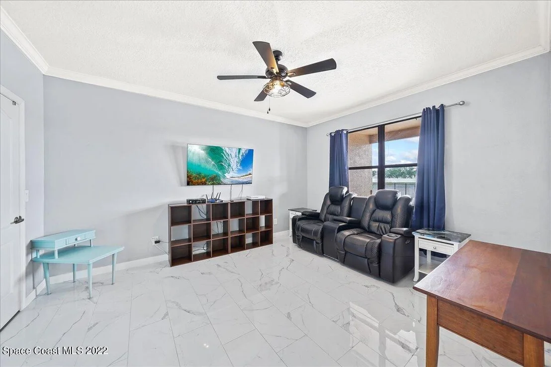 Photo of 1405 Talon Way