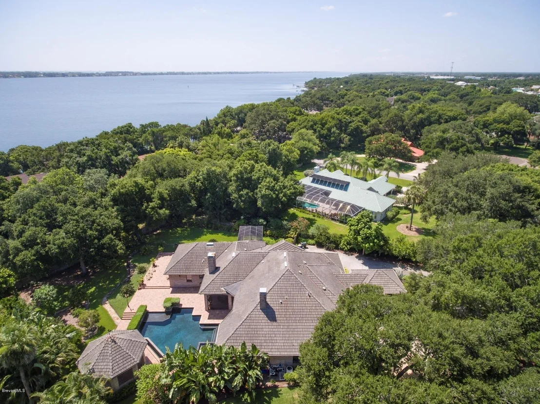 Photo of 16 Summer Place