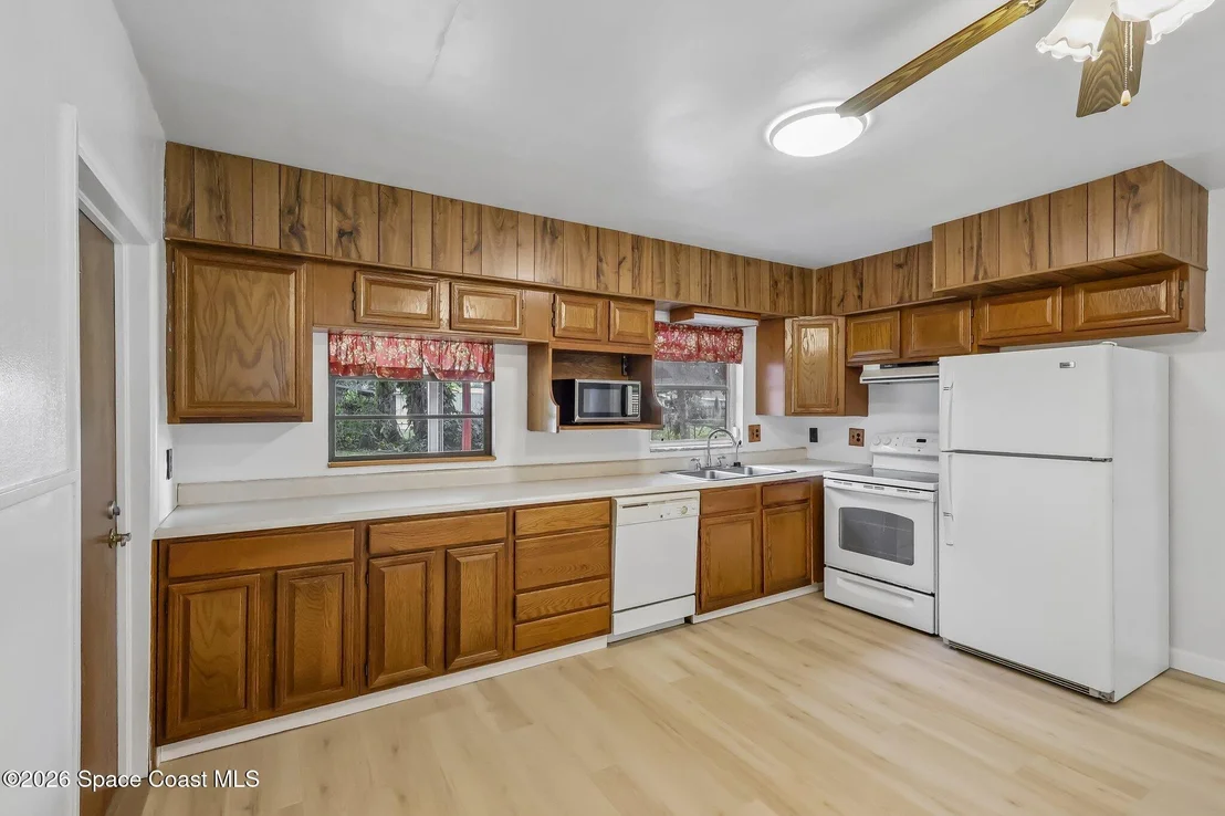 Photo of 230 Gray Road