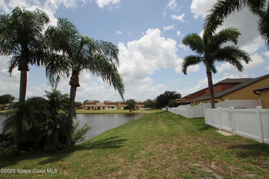 Photo of Unit 103 at 785 Luminary Circle