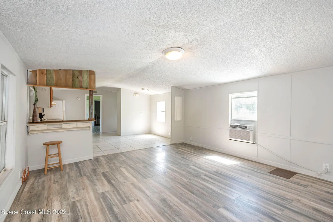 Photo of 2515 Wiley Avenue