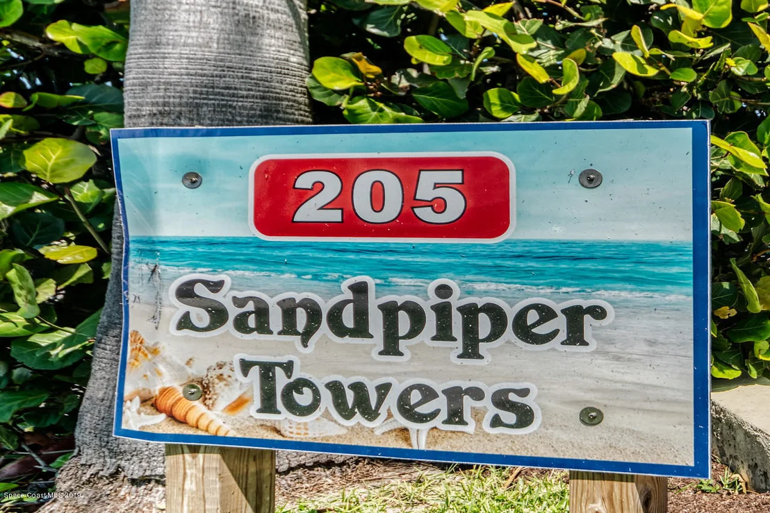 Photo of Unit 607 at 205 Highway A1a