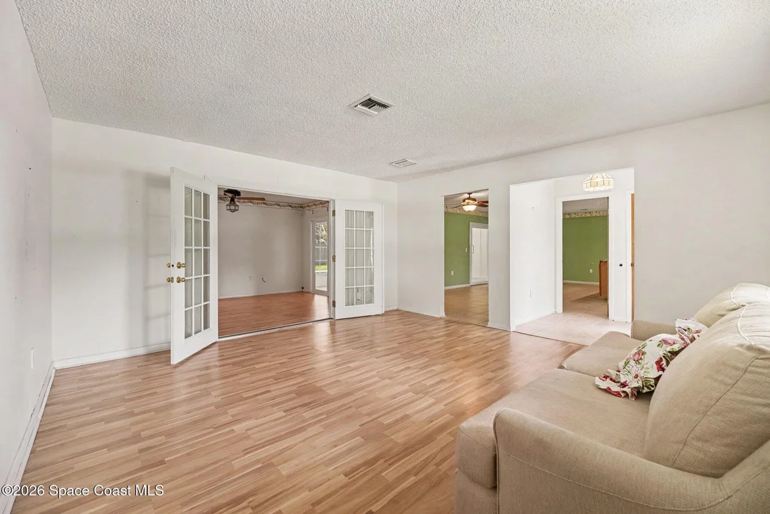 Photo of 1200 Palmdale Circle NE