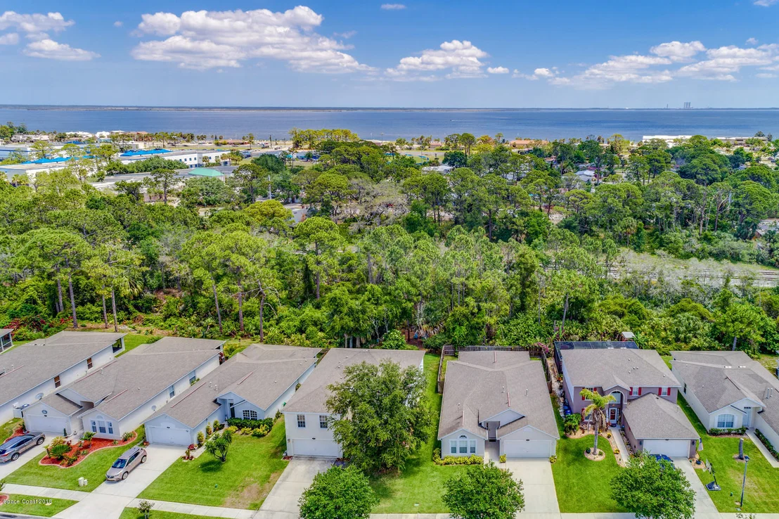 Photo of 459 Macon Drive