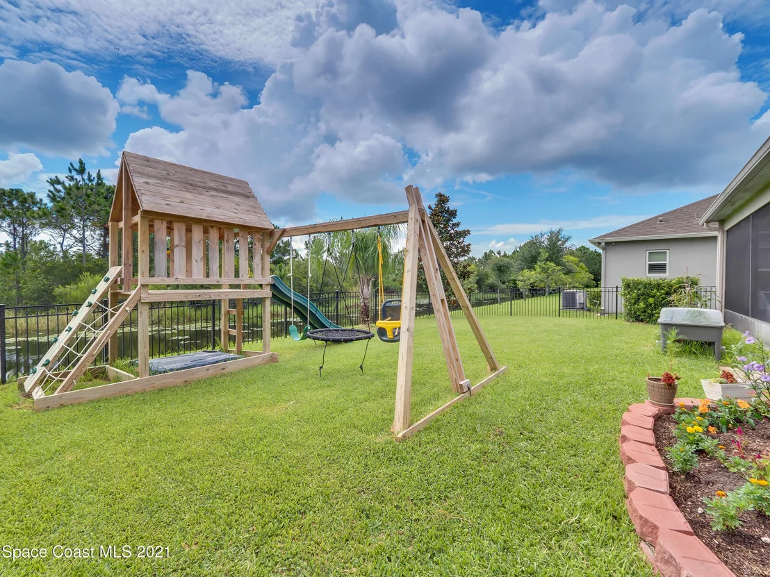 Photo of 1717 Attilburgh Boulevard