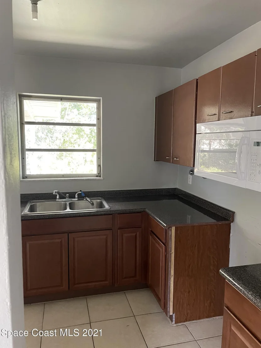 Photo of 2957 Garden Terrace NE