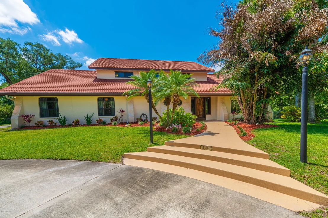 Photo of 4103 Deerwood Trail