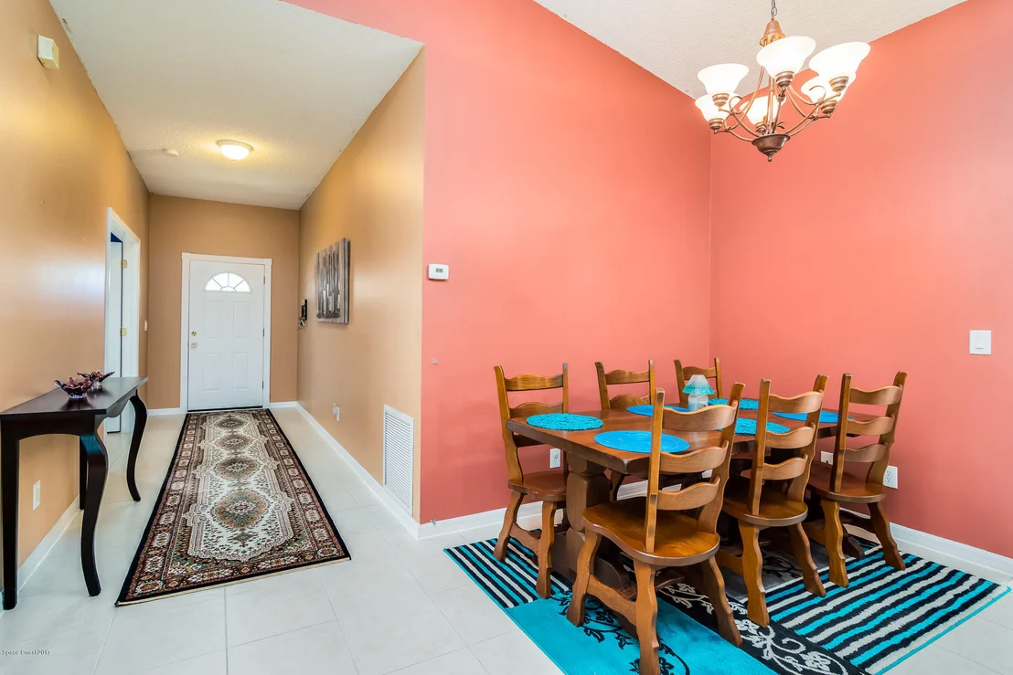 Photo of 2881 Saint James Lane