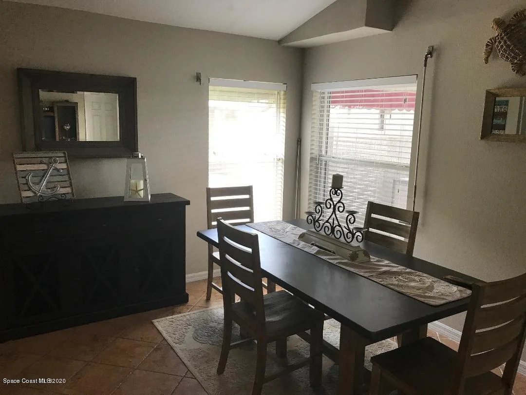 Photo of 2580 Addington Circle