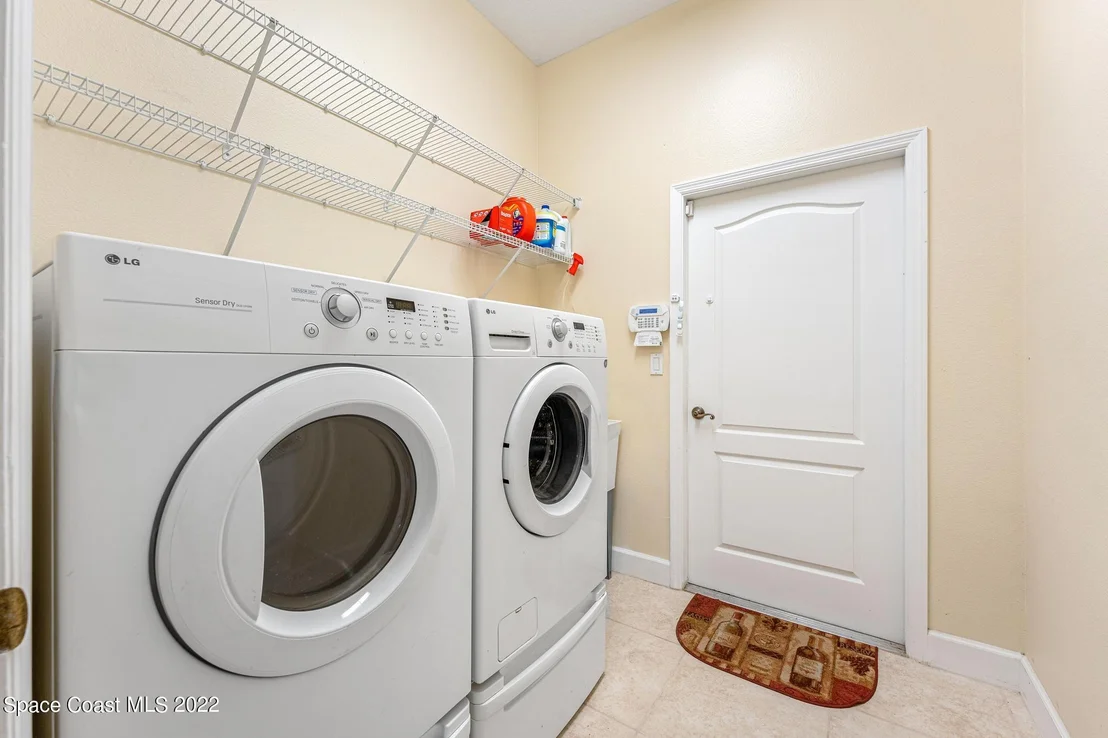 Photo of 1358 Centennial Way