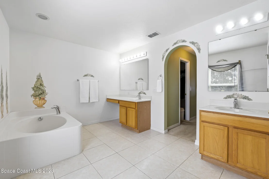 Photo of 4581 Bellaluna Drive