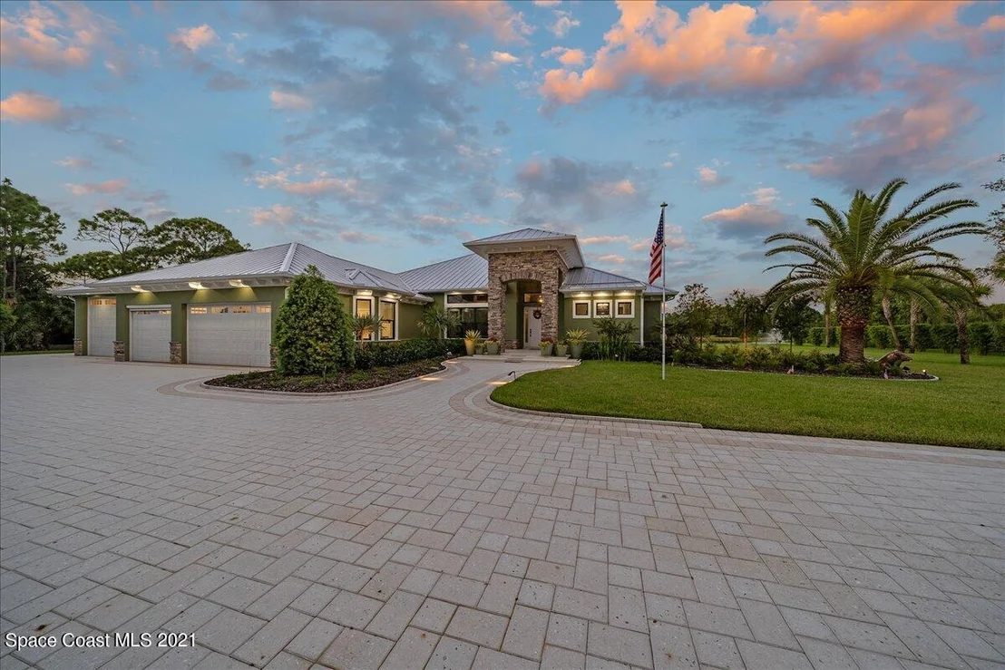 Photo of 2410 Pimlico Lane