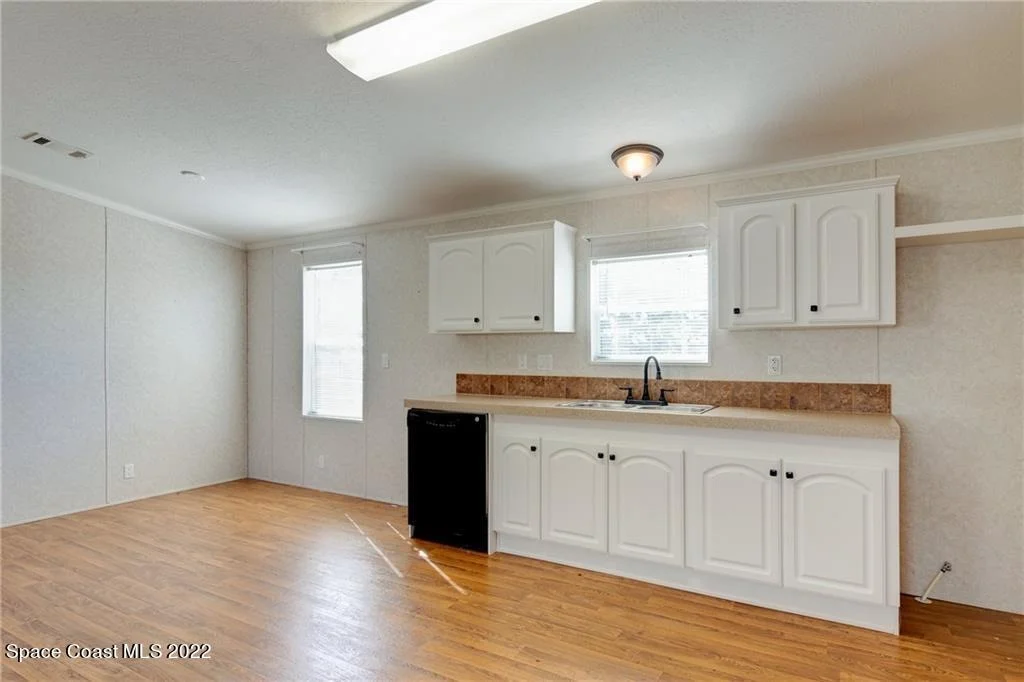 Photo of 750 Periwinkle Circle