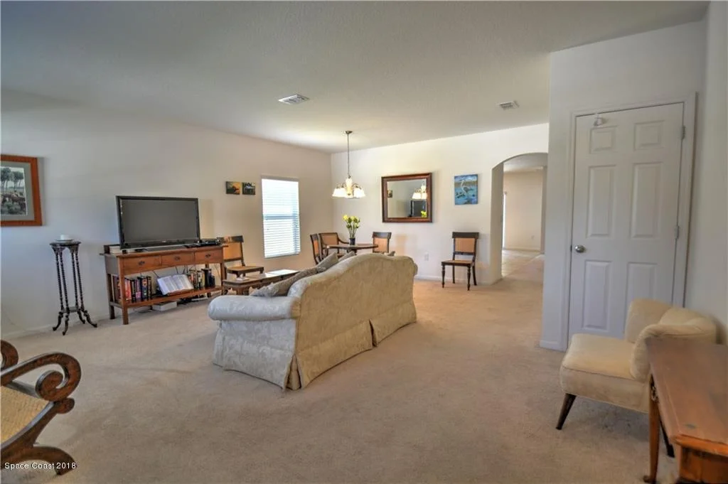 Photo of 446 Briarcliff Circle