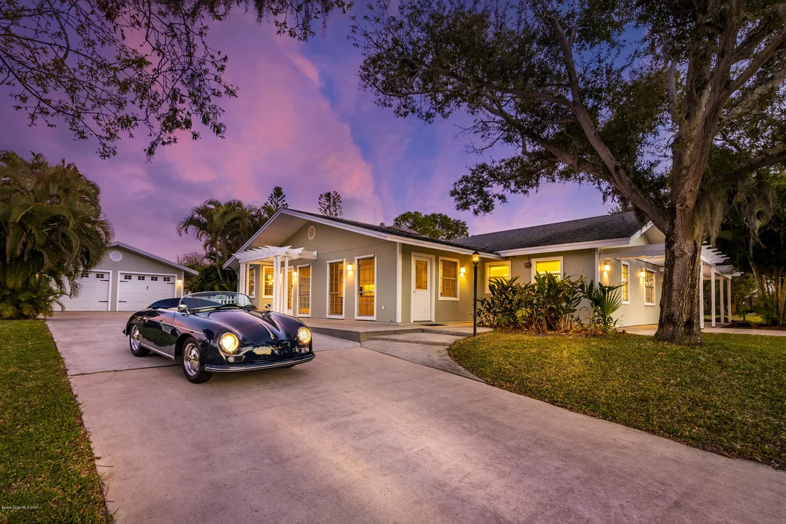 Photo of 572 Royal Palm Drive