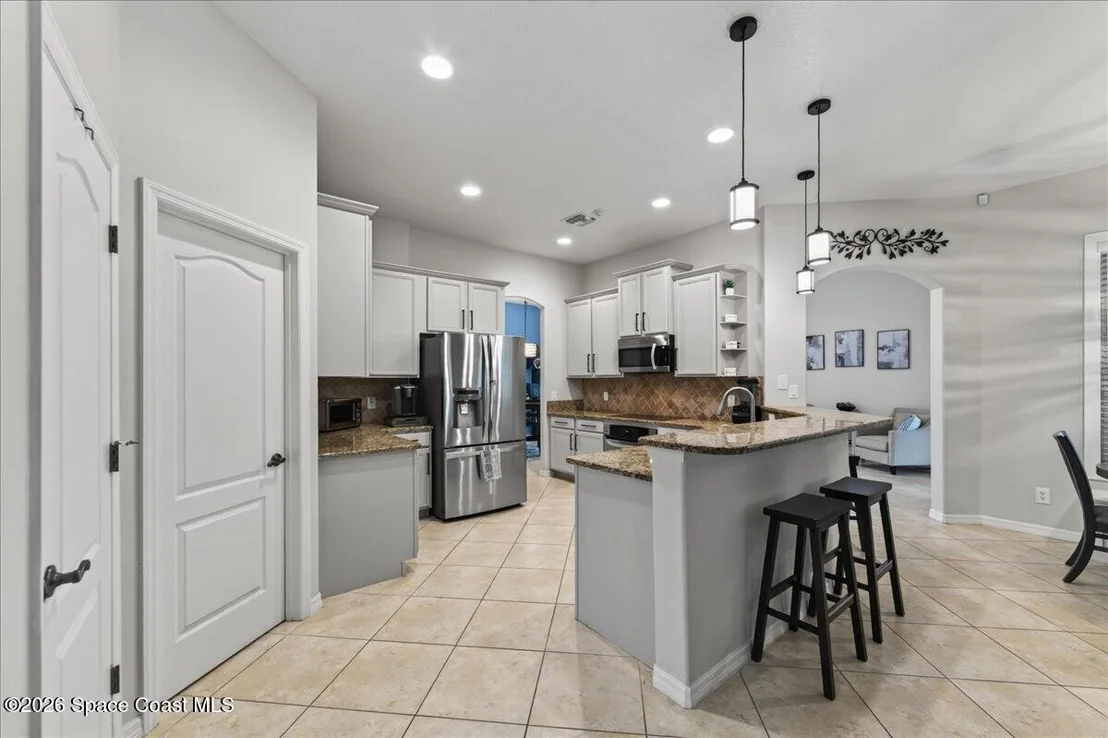 Photo of 1848 Windbrook Drive SE