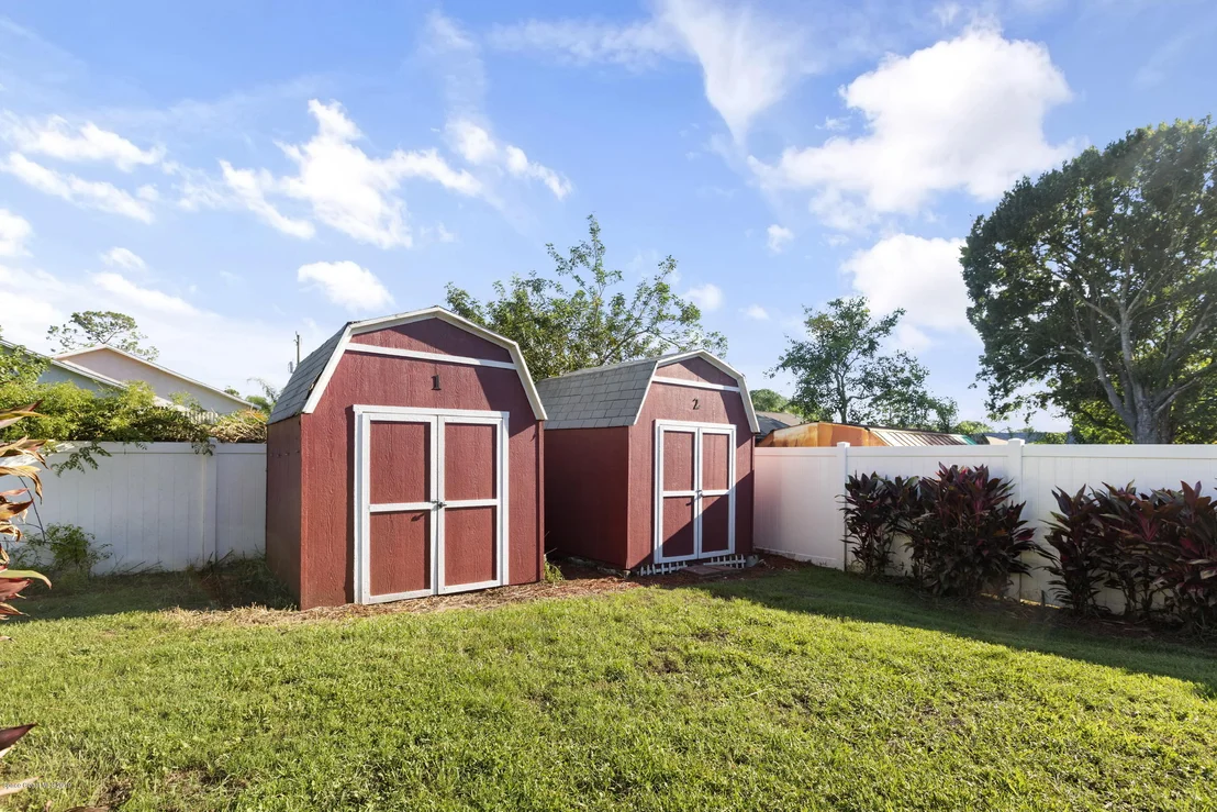Photo of 5585 Graham Street