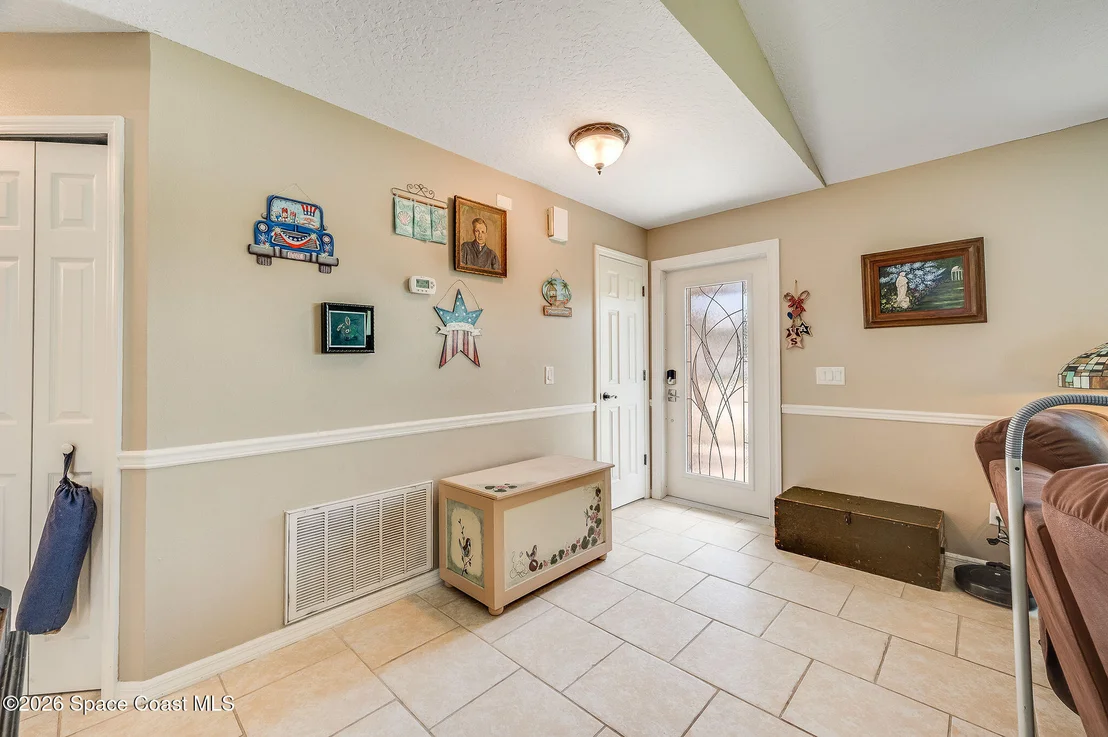 Photo of 2626 Nobility Avenue