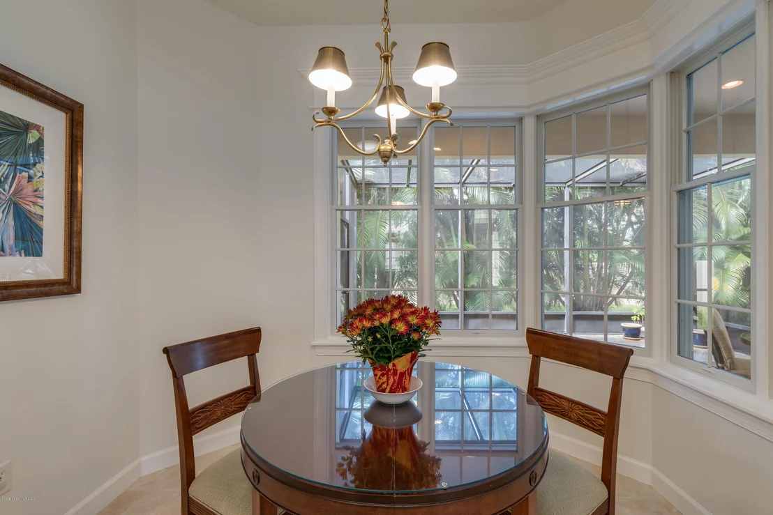 Photo of 1660 Canterbury Drive