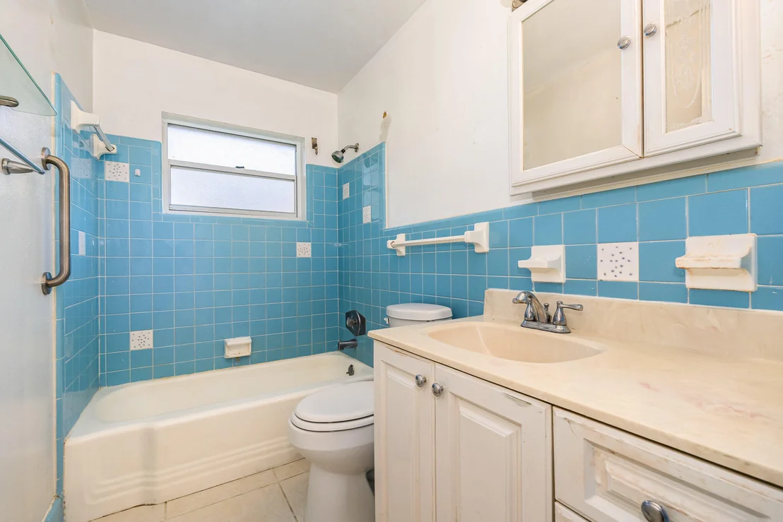 Photo of 395 Willow Drive