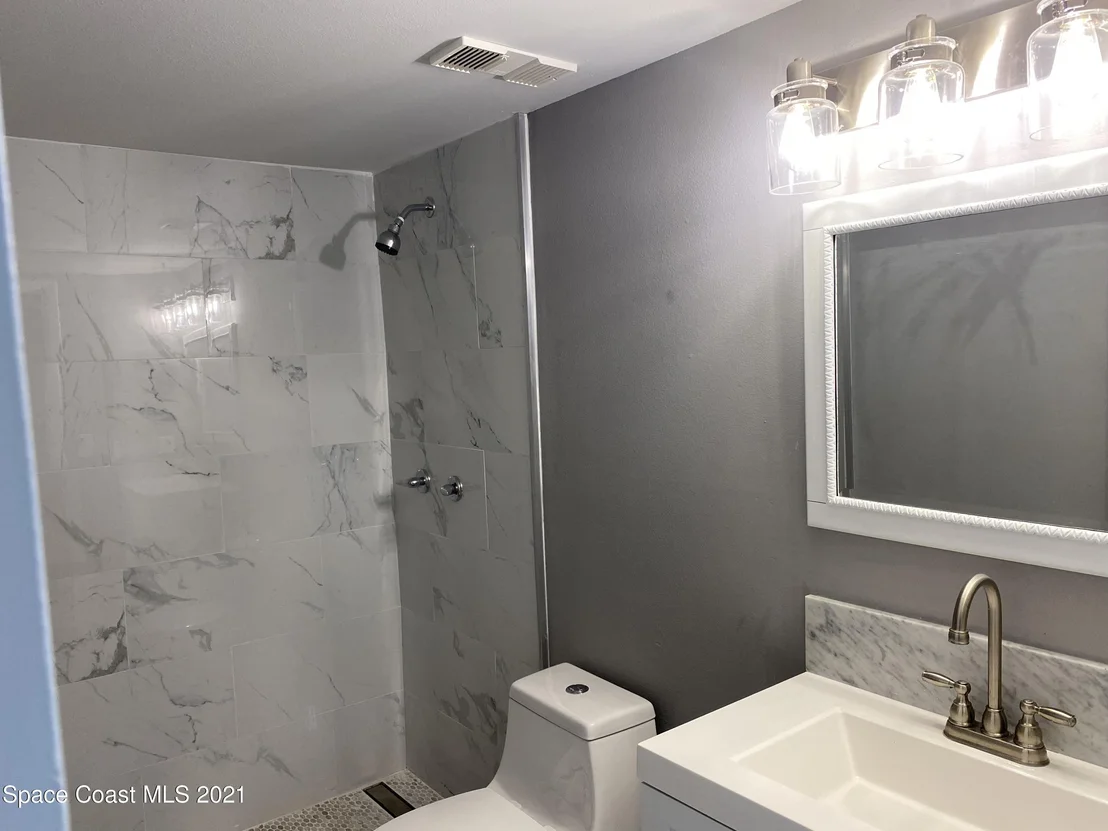 Photo of Unit 4B at 2500 Eagle Dr