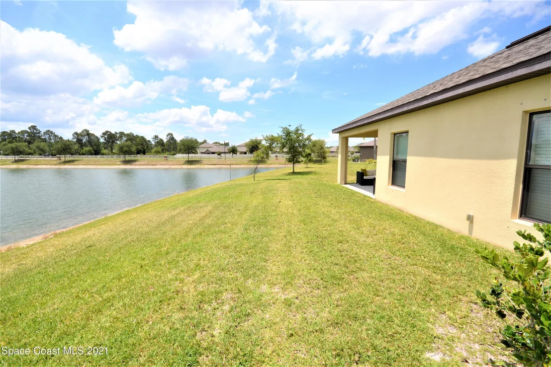 Photo of 940 Fiddleleaf Circle