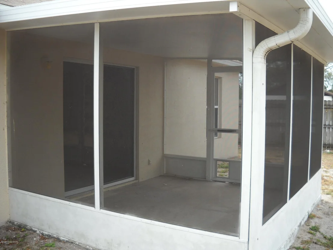 Photo of 5660 Holden Road