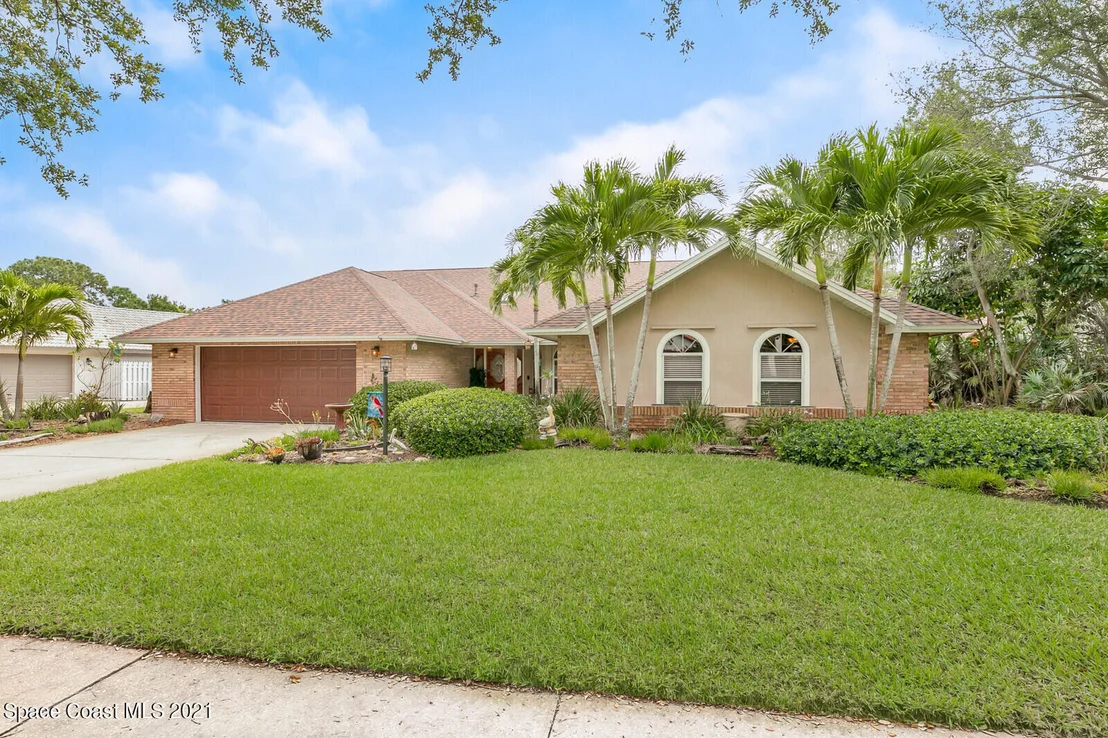 Photo of 654 Hummingbird Drive