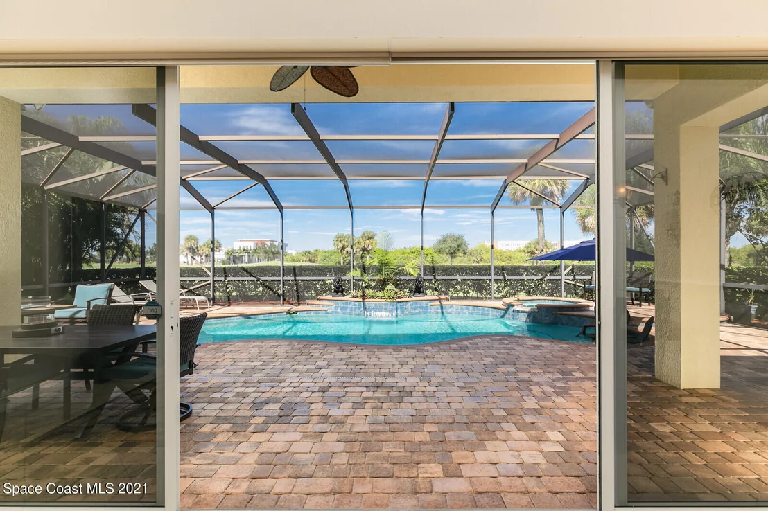 Photo of 6585 Arroyo Drive