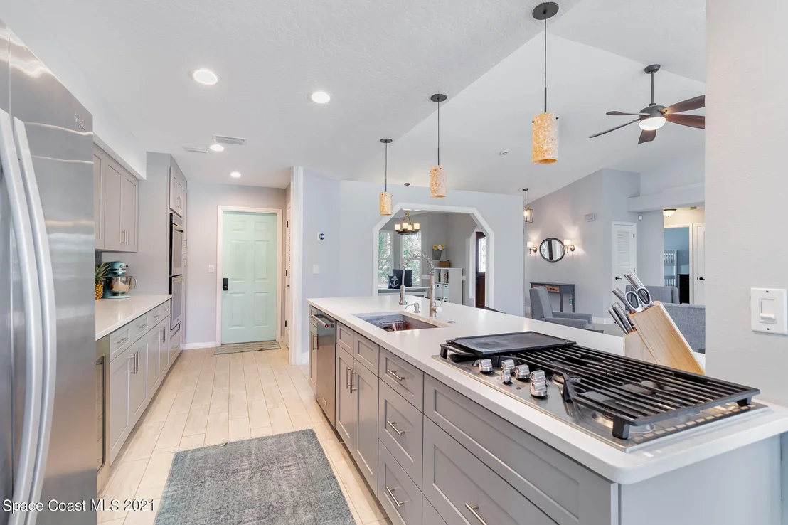 Photo of 548 Sawgrass Circle