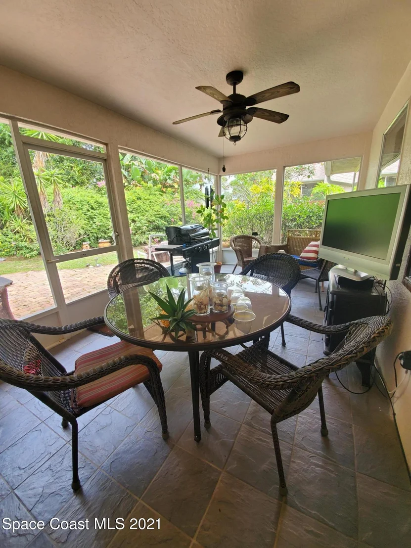 Photo of 1476 California Drive