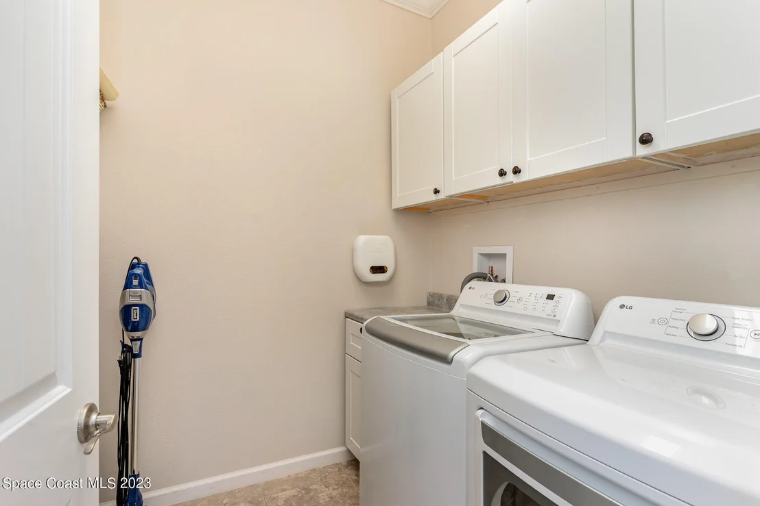 Photo of 543 Heming Way
