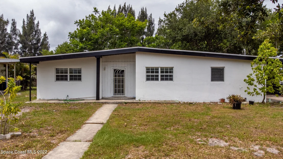 Photo of 1066 Indrio Lane NE