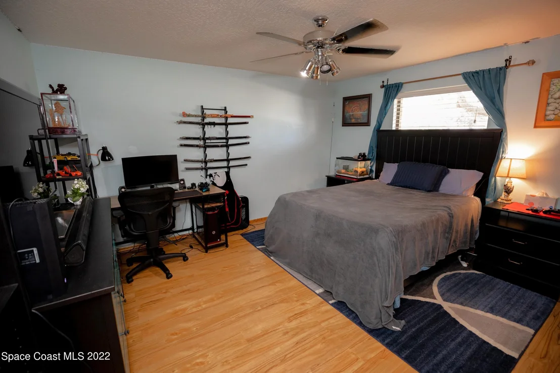 Photo of 525 Sawgrass Circle