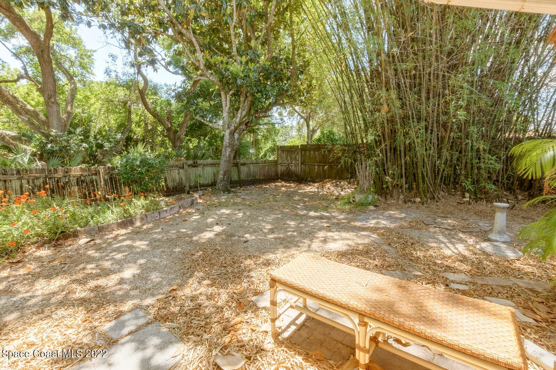 Photo of 2889 Wright Avenue