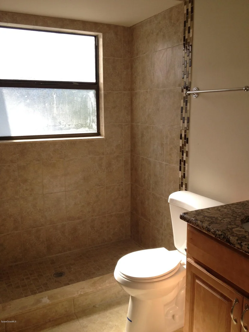 Photo of 1664 Clover Circle