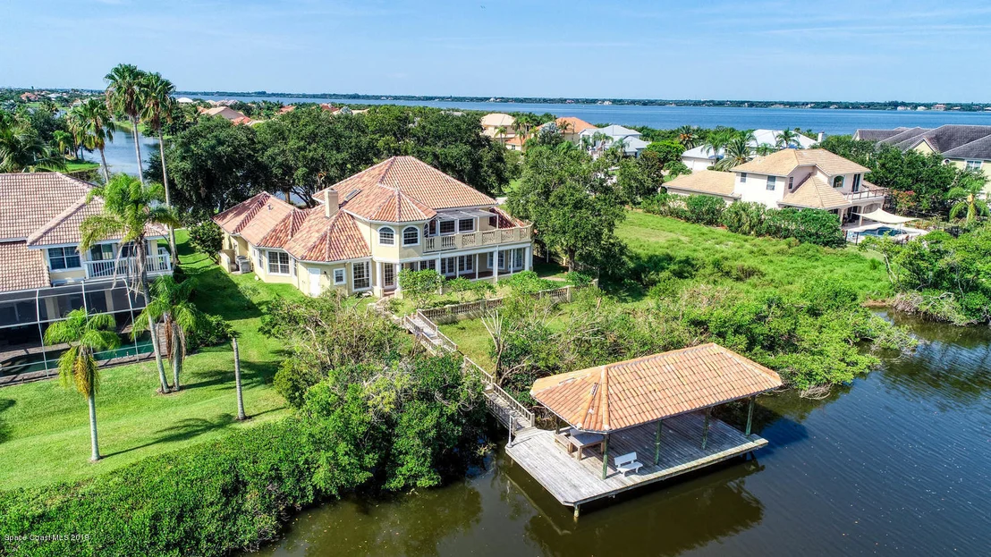 Photo of 274 Lanternback Island Drive