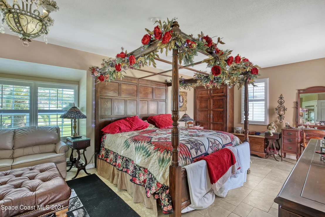 Photo of 227 Jamaica Drive