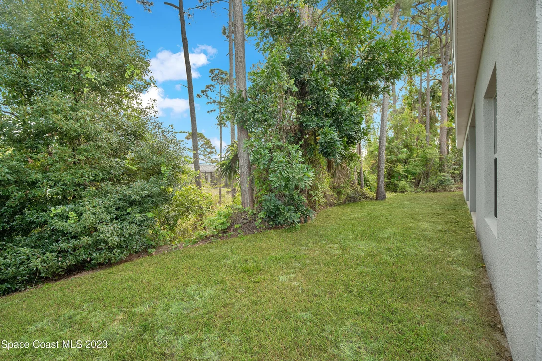 Photo of 6697 Cecil Road