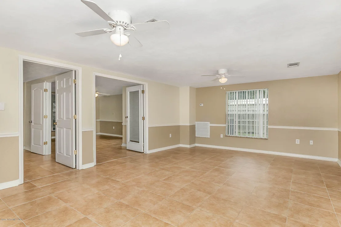 Photo of 2525 Coconut Drive