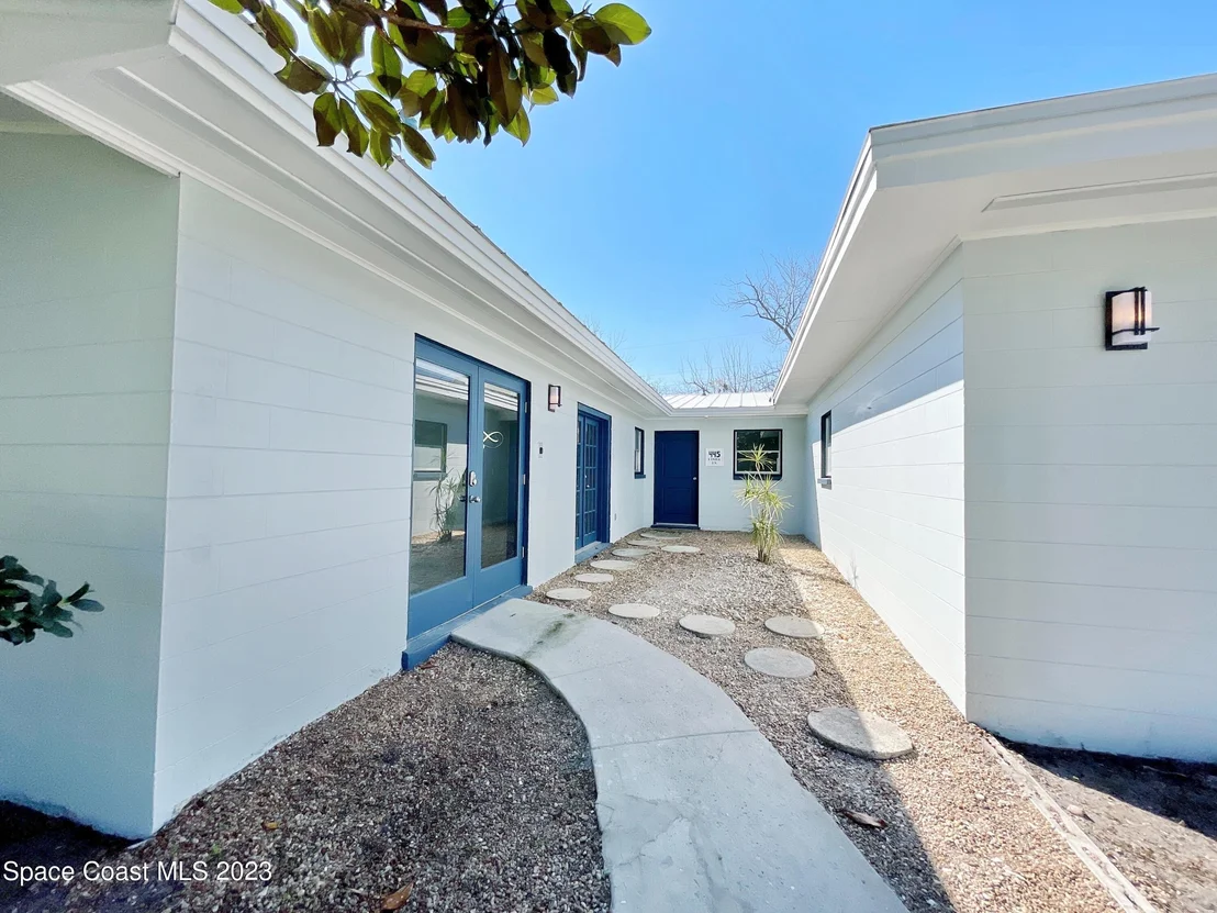 Photo of 445 Linda Lane