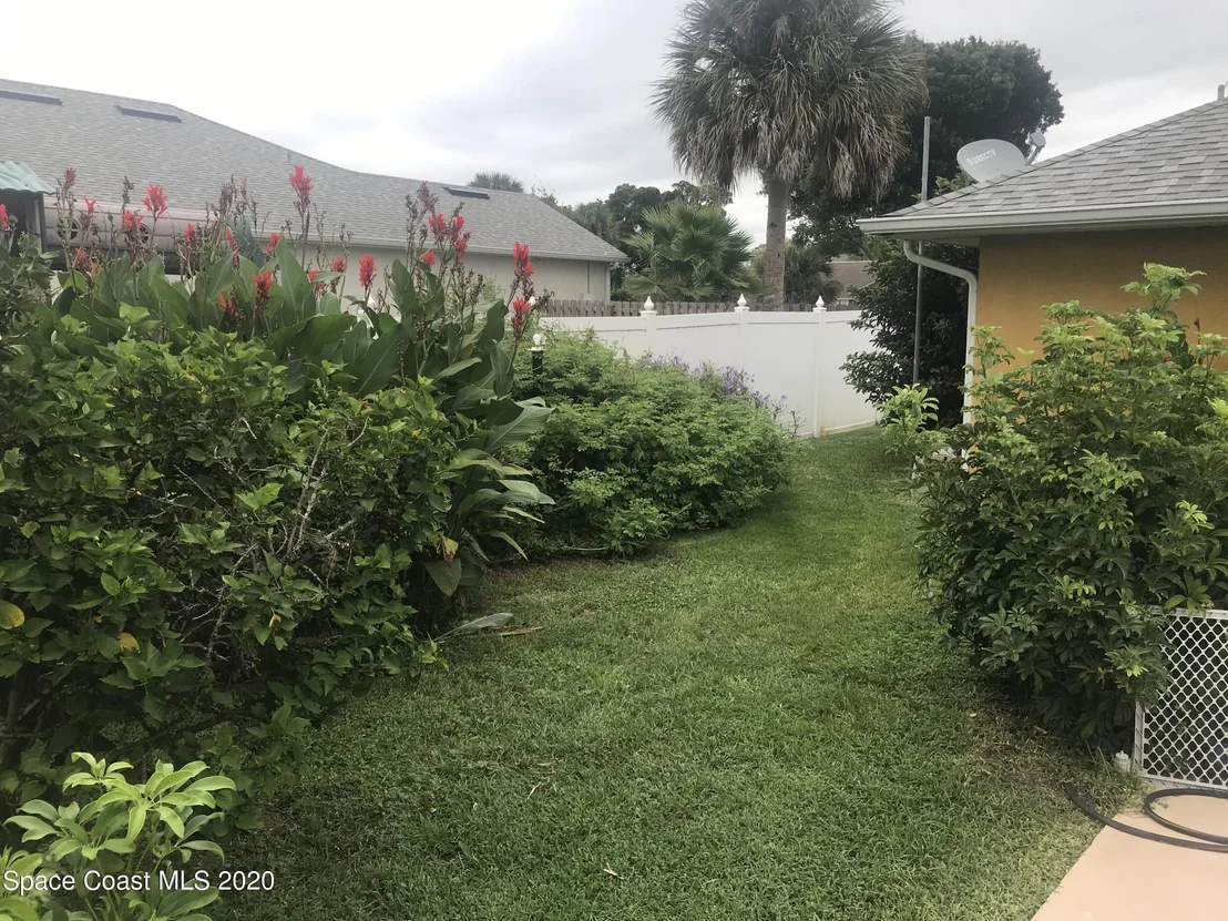 Photo of 1327 RICHWOOD Circle
