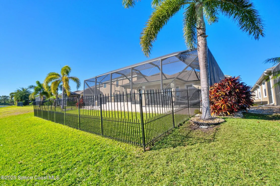 Photo of 8021 Strom Park Drive