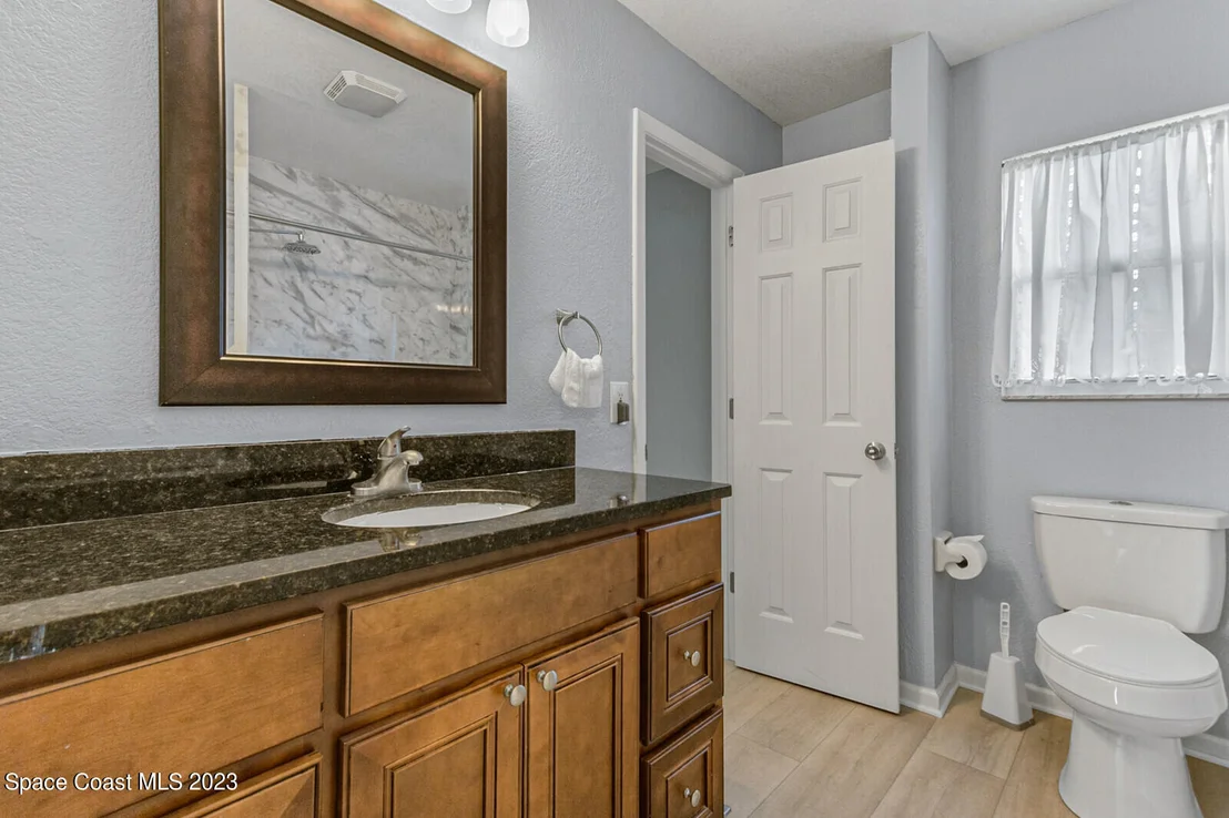 Photo of 736 Brevity Avenue NE