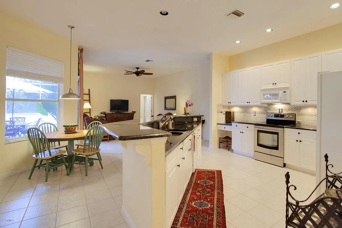 Photo of 855 CARRIAGE HILL Road