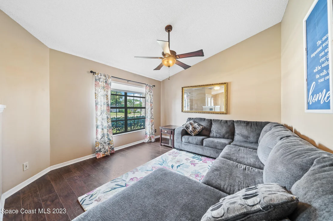 Photo of 917 Pine Baugh Street