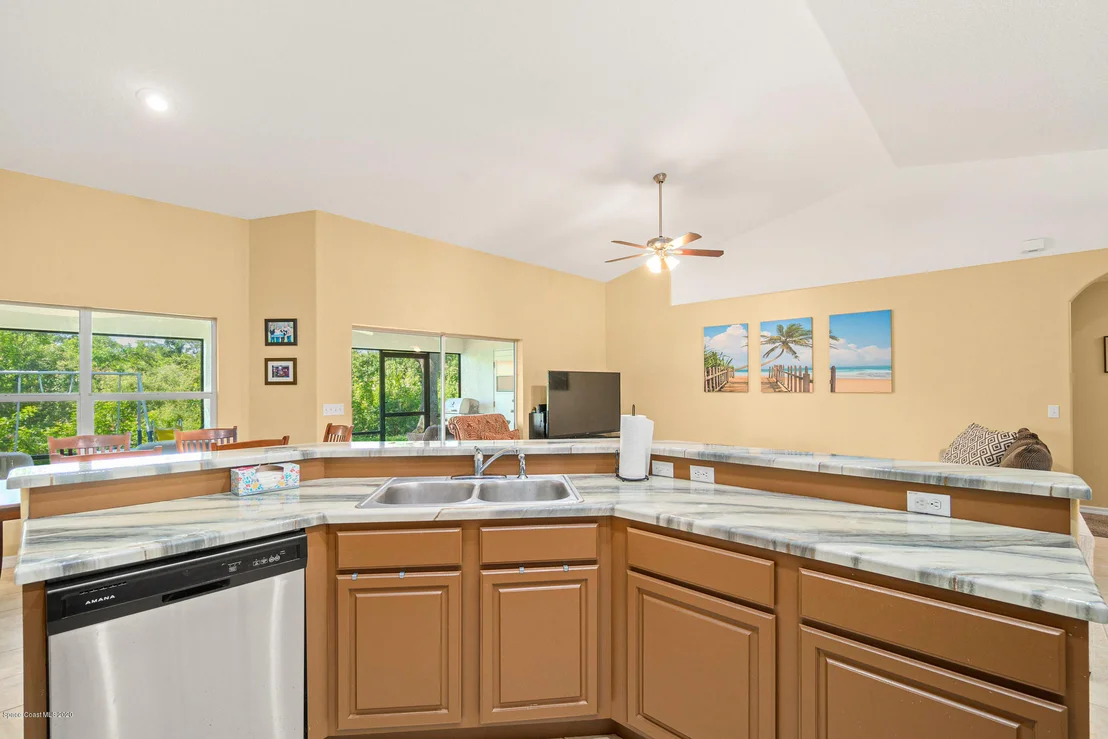 Photo of 4658 Alamanda Drive