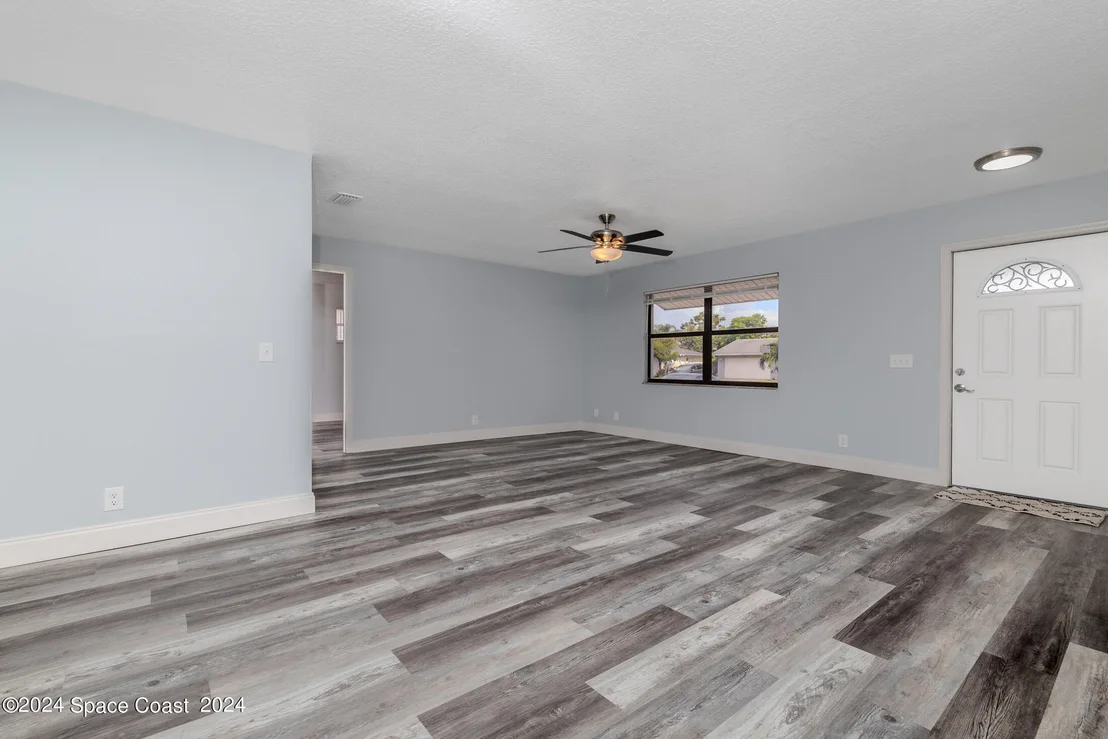 Photo of 2823 Corbusier Drive
